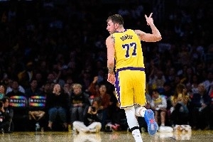 開季連續兩場40+有多難？一共4人做到 077比肩濃眉MJ 大帥連掄7場