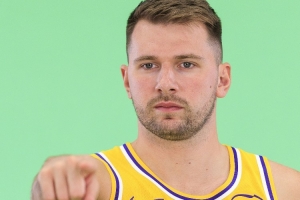 基德說獨行俠缺控衛！美媒回復：東契奇今天砍下49+11+8