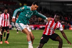 一瀉千里！5輪時利物浦積15分5分領跑，9輪后還是15分被曼聯反超