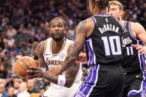 打出統(tǒng)治力~艾頓戰(zhàn)小薩轟下大號(hào)兩雙 17中10砍21分15板2助1斷1帽