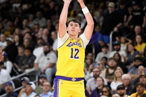 今天打得挺好！拉拉維亞10中3得11分6板5助1斷 三分5中2