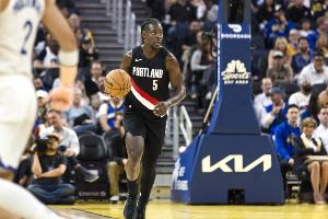 雷迪克談前隊友霍勒迪：他夢回巔峰 背靠背第2場在進(jìn)攻端予取予求