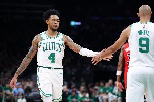 安芬尼-西蒙斯：既要融入球隊保持自我 也要為贏球做出貢獻