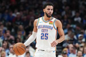 雷霆又打出來一個！二年級米切爾替補場均18.2分3.8板3助1.2斷