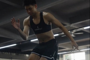 揮灑汗水！崔永熙康復訓練更新 肌肉線條清晰可見