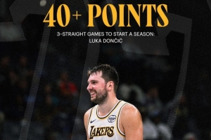 湖人官方：東契奇開季連續三場40+得分！上一位做到的是張伯倫！