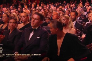 52場(chǎng)54球！約克雷斯獲2025蓋德·穆勒獎(jiǎng)，當(dāng)選年度最佳前鋒