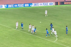 女冠杯武漢女足絕殺！現(xiàn)場(chǎng)感受絕殺時(shí)刻