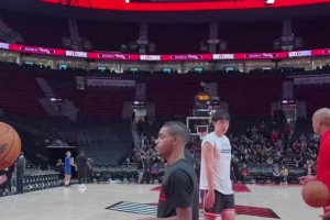 楊瀚森賽前罰球練習，比賽中爭取都把罰球拿下